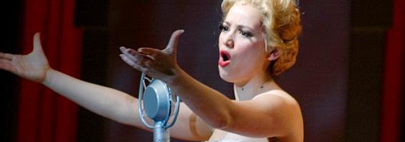> Evita